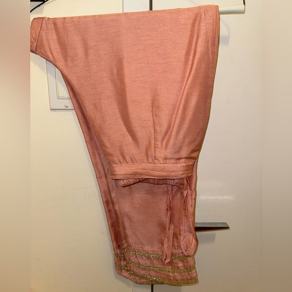 Pastel Pink Thread Embroidered Kurta Set With Pants And Dupatta - Picture 3 of 5